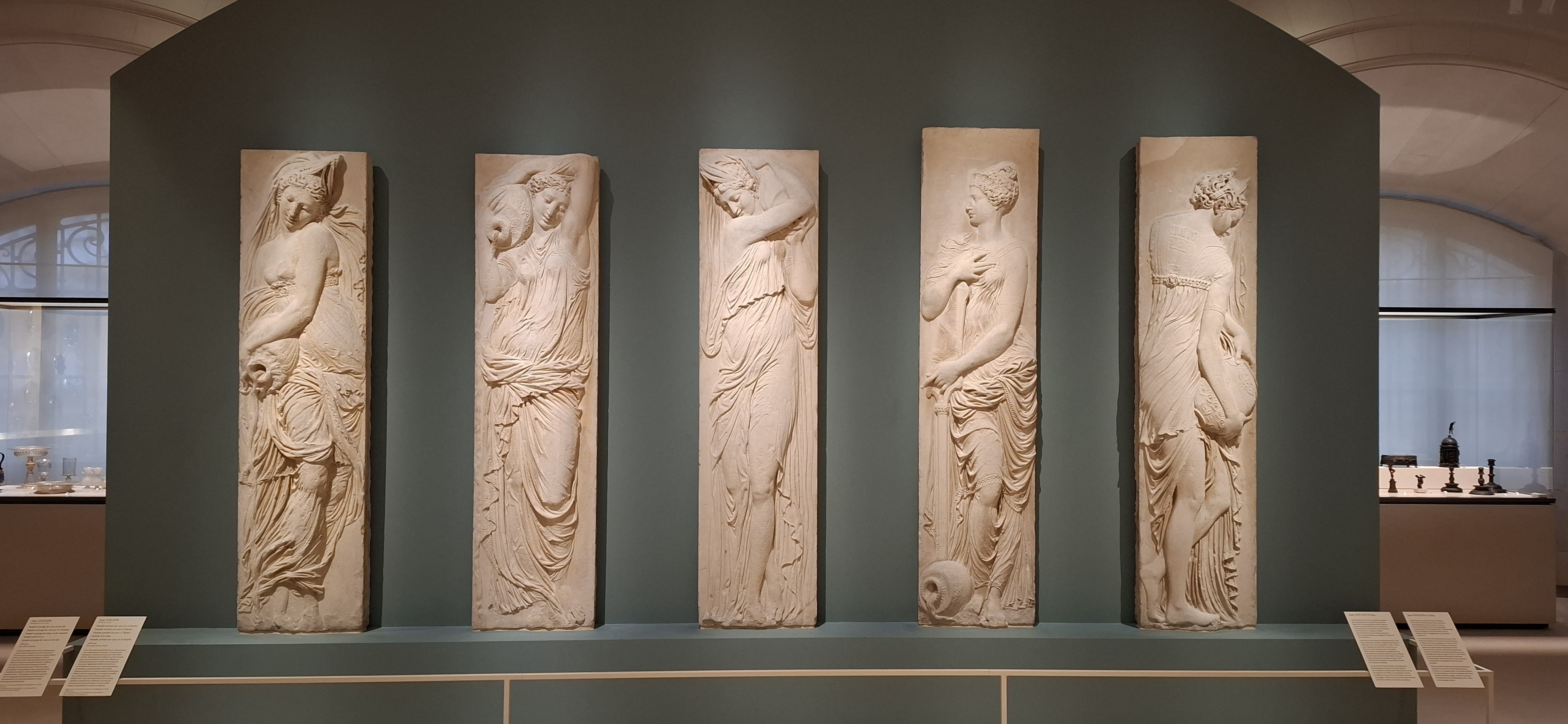 Jean Goujon, Reliefs de la fontaine des Innocents