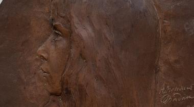 Camille Alaphilippe, Médaillon avec profil de jeune fille, PPO3875